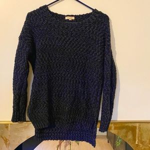 ILLA ILLA Boucle Sweater in Navy Blue

US Size M